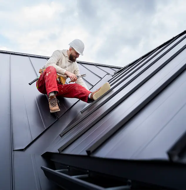 Reliable Roof Eaves Repair Company in Bloomington, IL: Protecting Your Home's Edge