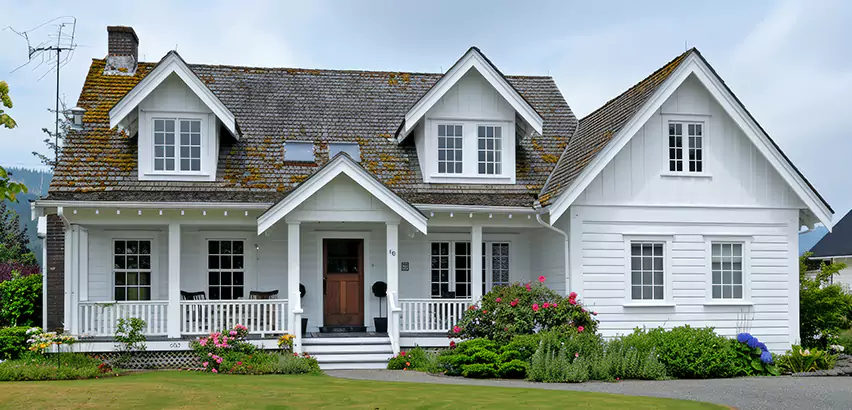 Professional Roofing and Siding Services in Bloomington, IL