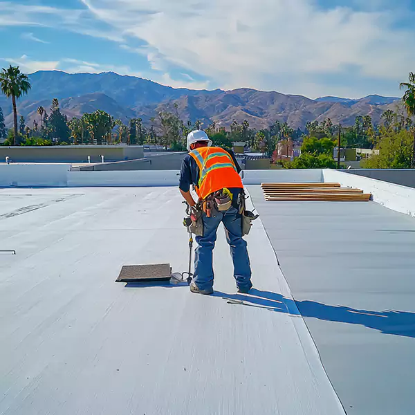 Why Bloomington Roofing Pro Is the Flat Roofing Choice in Bloomington, IL?